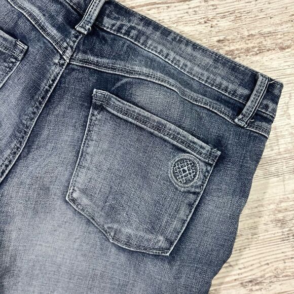 Women’s Lauren Felt Classic Weekender Crop distressed jeans size 12 - Picture 5 of 10